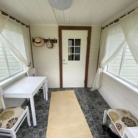 Metsanomme Puhkemaja Ja Saun