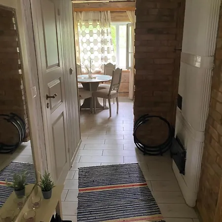 Metsanomme Puhkemaja Ja Saun Semesterbostad