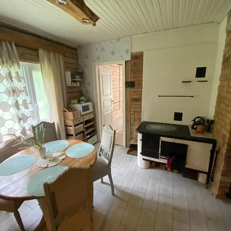 Metsanomme Puhkemaja Ja Saun