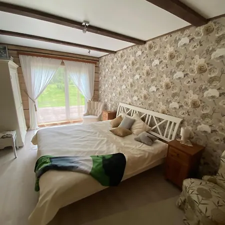 Semesterbostad Metsanomme Puhkemaja Ja Saun