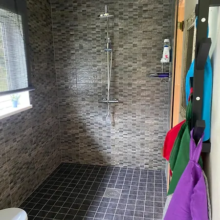 Metsanomme Puhkemaja Ja Saun