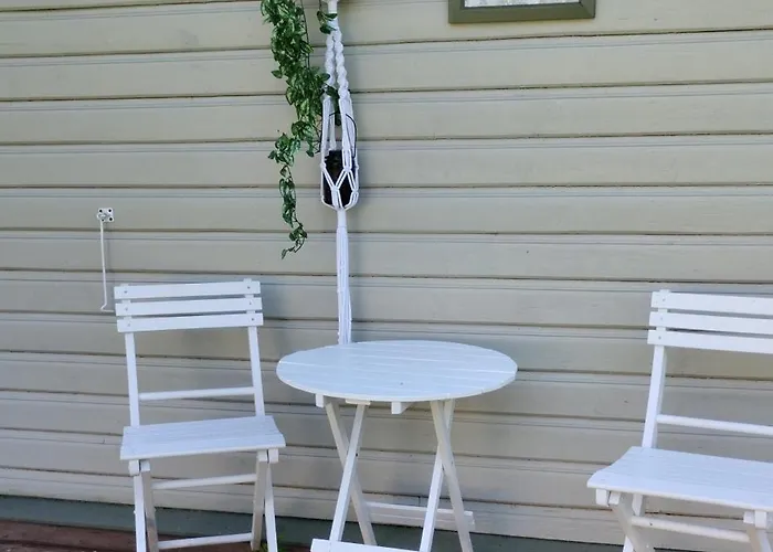 Metsanomme Puhkemaja Ja Saun *