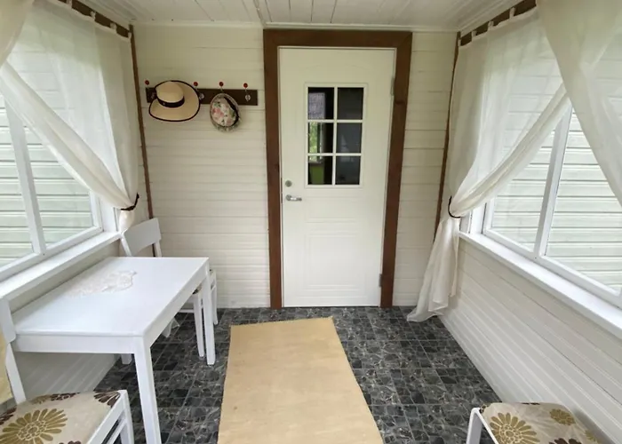 Metsanomme Puhkemaja Ja Saun