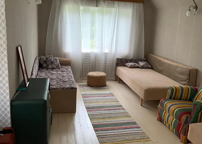 Metsanomme Puhkemaja Ja Saun Lumati